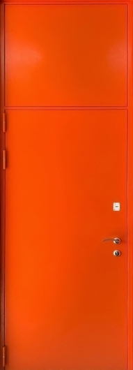Однопольная входная дверь окрас по RAL с верхней вставкой
